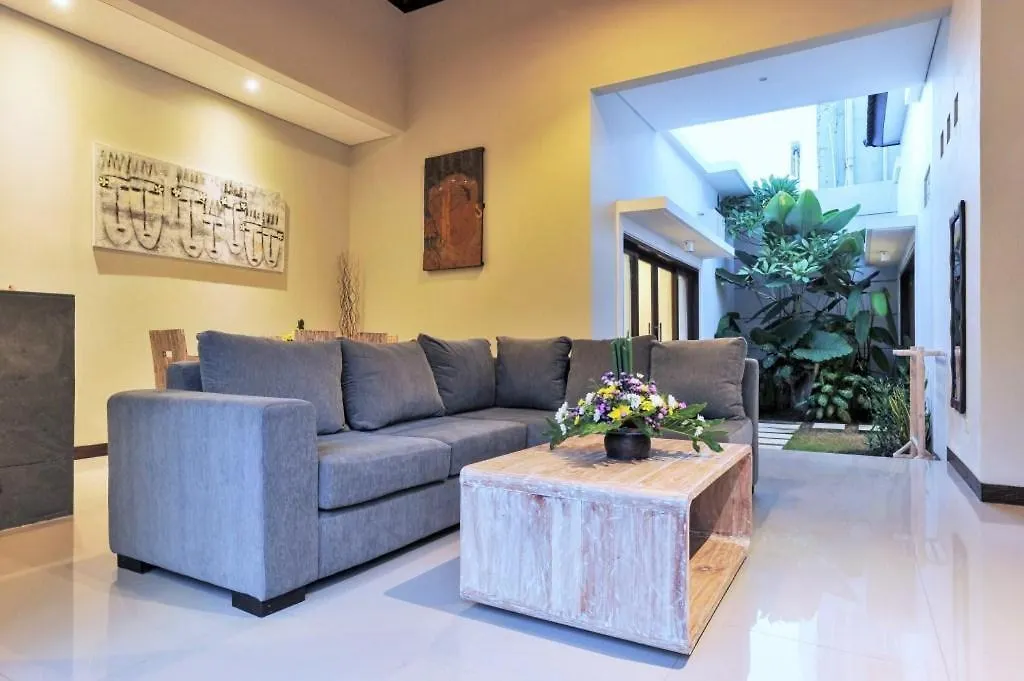 Apartment Family Three Bed Room Neil Villa Private Pool Seminyak