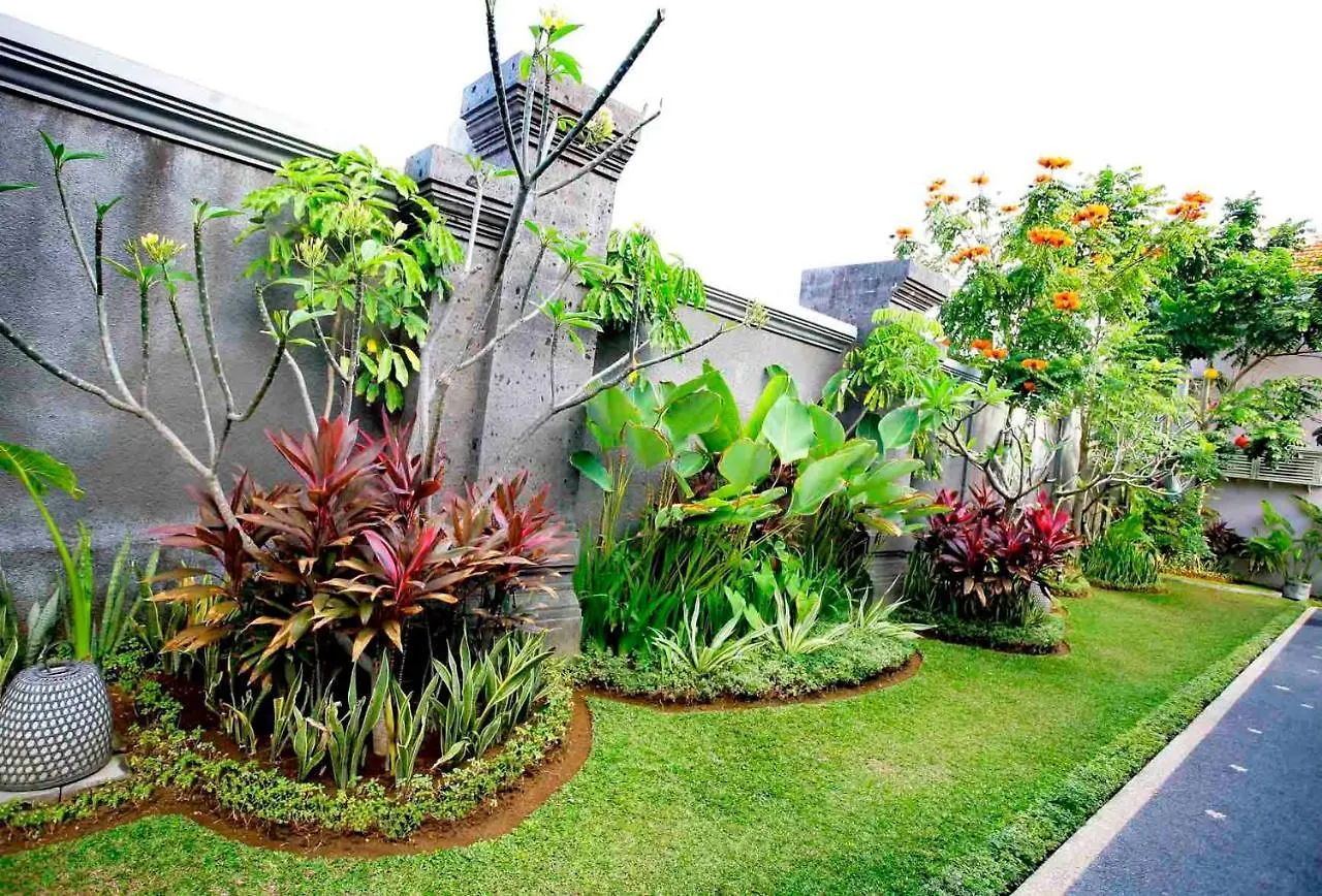 Family Three Bed Room Neil Villa Private Pool Seminyak  Indonesia